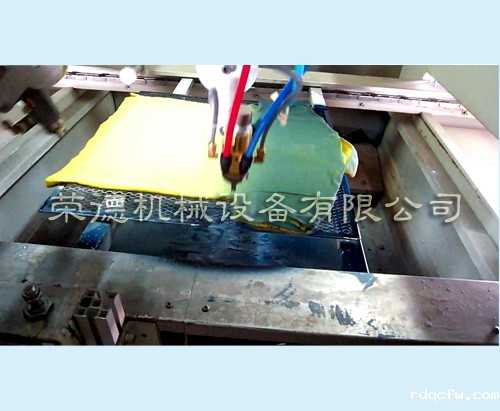 T恤自动喷涂生产线