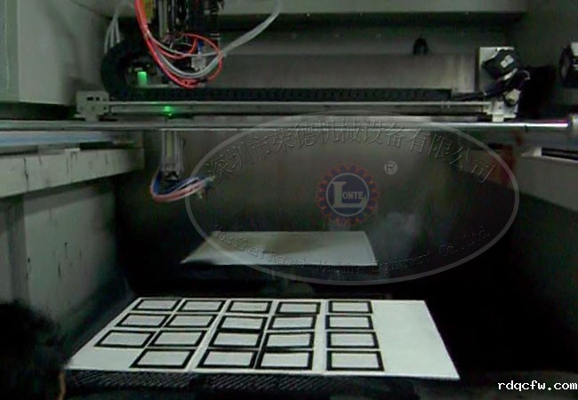 手机触摸屏自动喷涂机