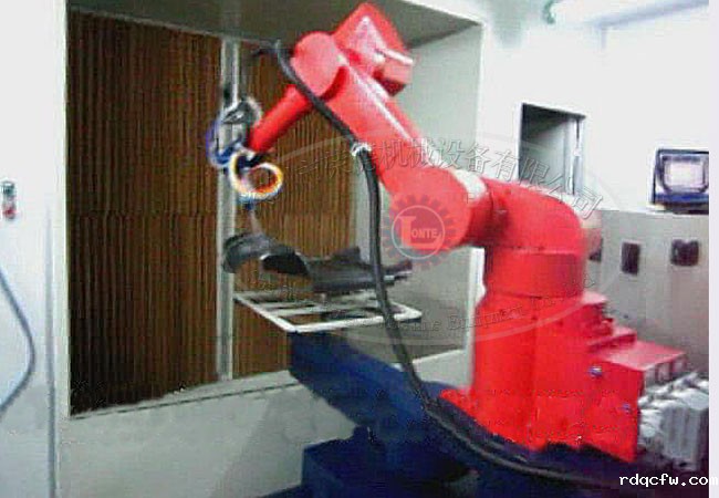 老人座椅机器人喷漆