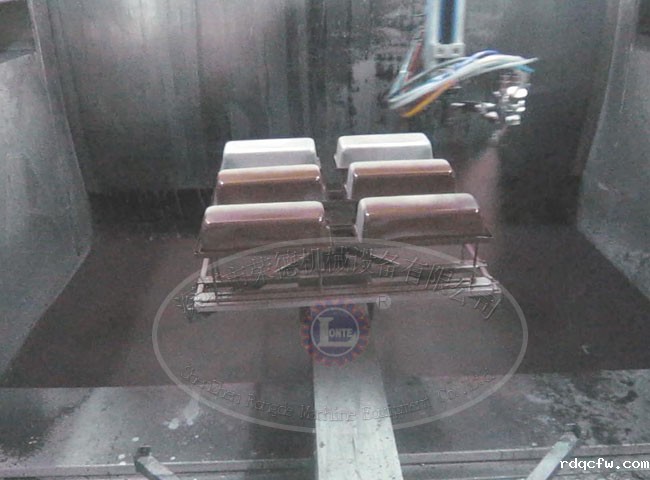 蛋糕盘自动喷漆机