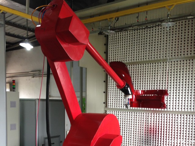 六轴米兰app体育下载官网苹果喷涂汽车配件