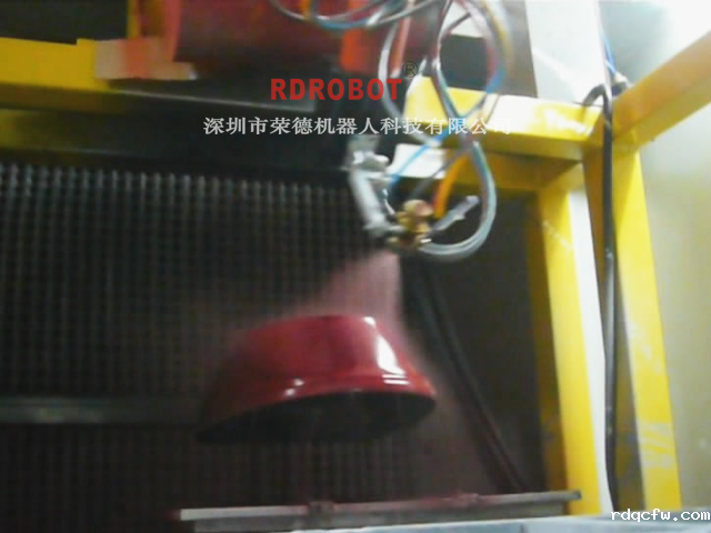 摩托车后备箱机器人喷涂