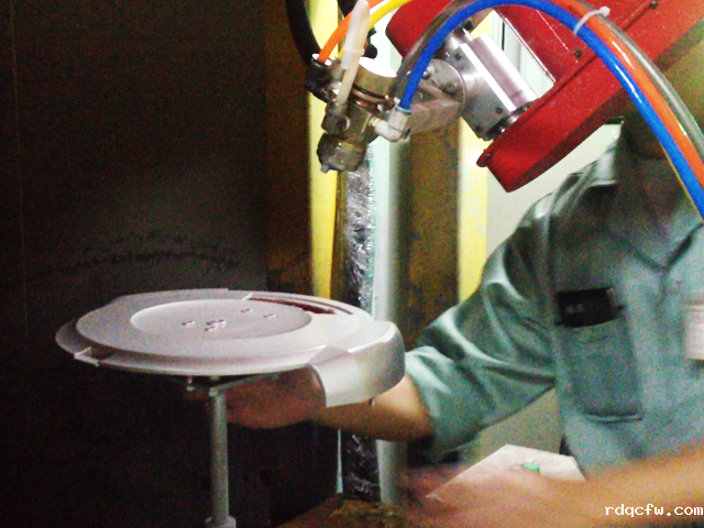 扫地机器人外壳自动喷漆机