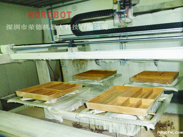 竹筐五轴往复式自动喷涂设备