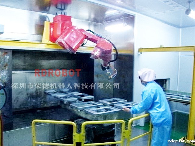 洗衣机面板机器人喷漆生产线