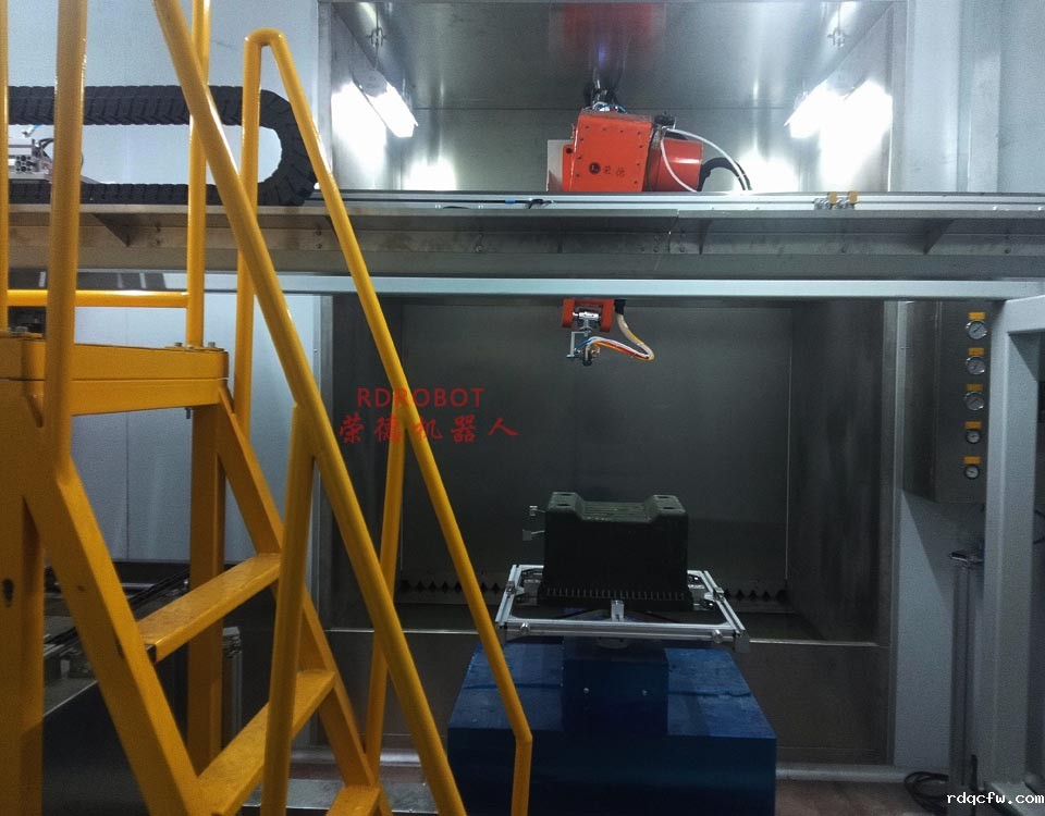 塑胶箱体内外表面自动喷漆机械手